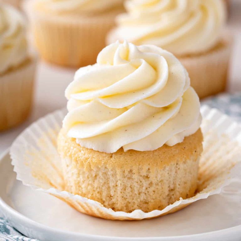 best-vanilla-cupcakes-recipe-1x1-1